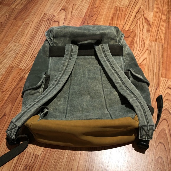 Backpack - Picture 2 of 3